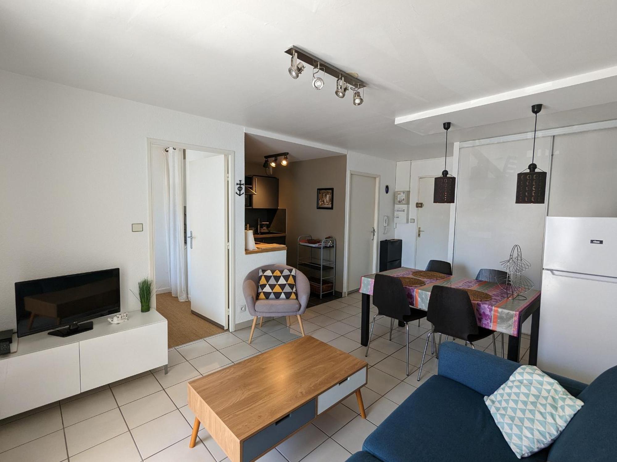 Arcachon Centre : Charmant T2 Avec Loggia, Parking Securise Et Proche Plage - Fr-1-420-61 Buitenkant foto